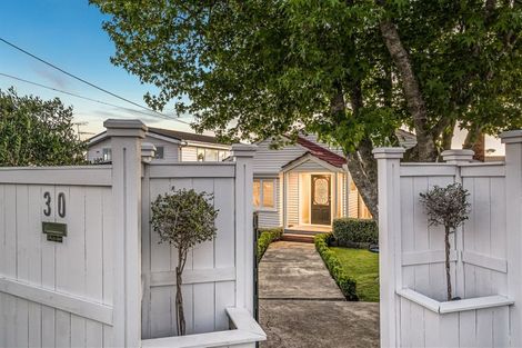 Photo of property in 3/22 Stanley Avenue, Milford, Auckland, 0620