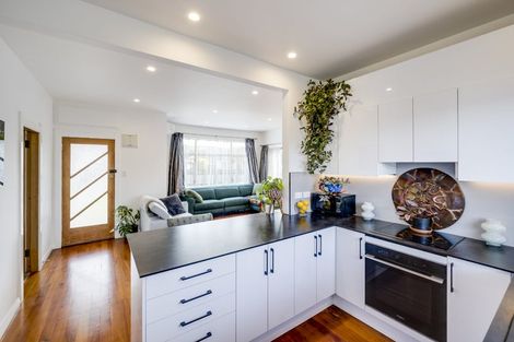 Photo of property in 1/404 Gloucester Street, Taradale, Napier, 4112