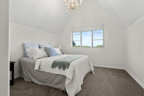 Photo of property in 16 Michael Bosher Way, Flat Bush, Auckland, 2019