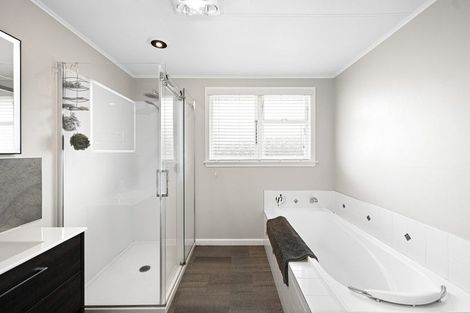 Photo of property in 83 Bryant Road, St Andrews, Hamilton, 3200