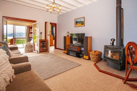 Photo of property in 31 Waikana Street, Broad Bay, Dunedin, 9014