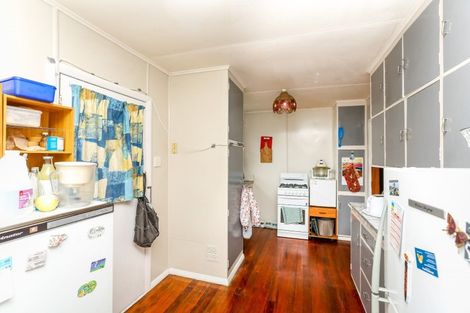 Photo of property in 26 Banks Street, Marfell, New Plymouth, 4310