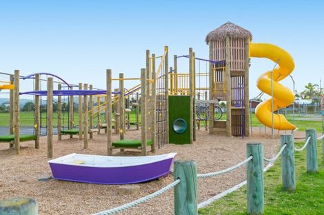 Photo of property in 1 Horokaka Place, Papamoa Beach, Papamoa, 3118