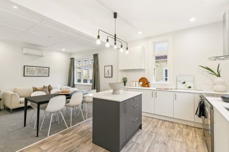 Photo of property in 36 Stone Street, Miramar, Wellington, 6022