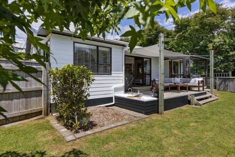 Photo of property in 192 Mangorei Road, Merrilands, New Plymouth, 4312