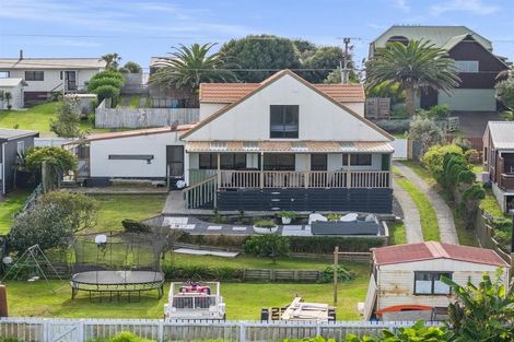 Photo of property in 196 Pukehina Parade, Pukehina, Te Puke, 3189