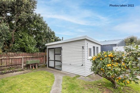 Photo of property in 19 Shrimpton Road, Haumoana, 4102