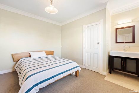 Photo of property in 399 Lake Road, Takapuna, Auckland, 0622