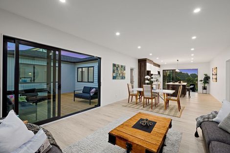 Photo of property in 39 Jeroboam Loop, Kumeu, 0810