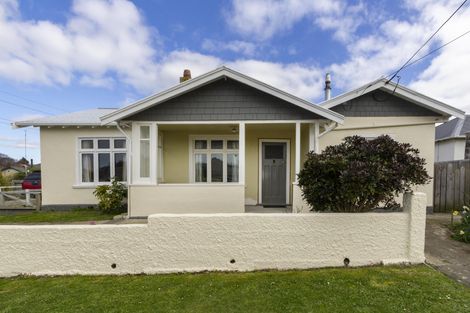 Photo of property in 24 Lune Street, South Hill, Oamaru, 9400