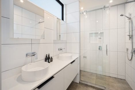 Photo of property in 11 Girvan Street, Fendalton, Christchurch, 8041