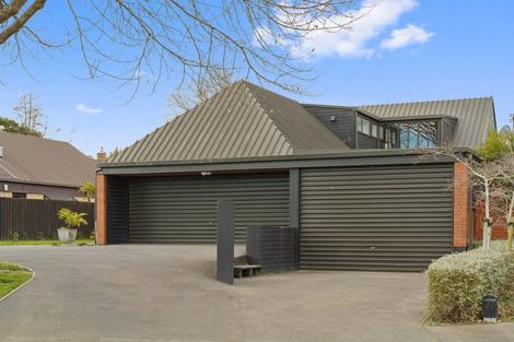 Photo of property in 10 Thurlestone Place, Burnside, Christchurch, 8053