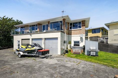 Photo of property in 5 Hillcrest Street, Glen Avon, New Plymouth, 4312