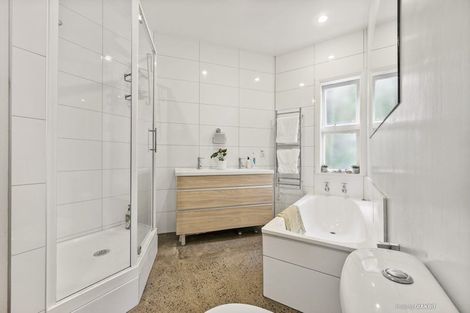 Photo of property in 19 Scarborough Terrace, Mount Victoria, Wellington, 6011