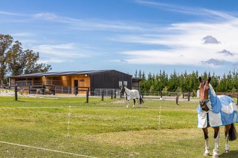 Photo of property in 265 Loburn Whiterock Road, Loburn, Rangiora, 7472