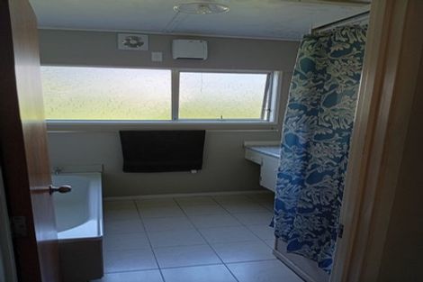 Photo of property in 28 Marcel Place, Glenfield, Auckland, 0629