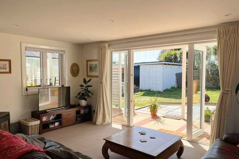 Photo of property in 12 Broadway Avenue, Waikuku Beach, 7473