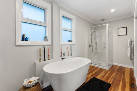 Photo of property in 51 High Street, Island Bay, Wellington, 6023