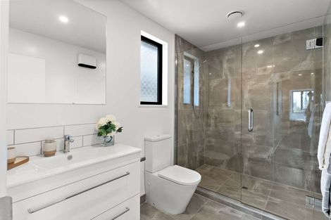 Photo of property in 2/41 Wychbury Street, Spreydon, Christchurch, 8024