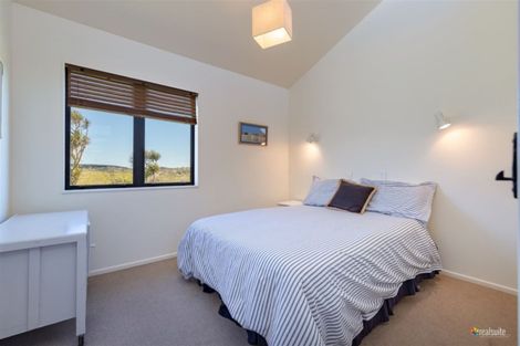 Photo of property in 80 Reay Mackay Grove, Waikawa Beach, Levin, 5573