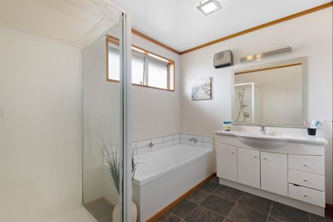 Photo of property in 5 Cedar Crescent, Mosgiel, 9024