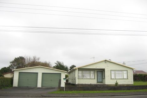 Photo of property in 5a Old South Road, Okato, 4335