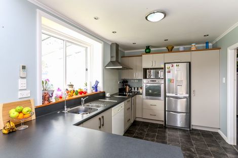 Photo of property in 41a Omata Road, Marfell, New Plymouth, 4310