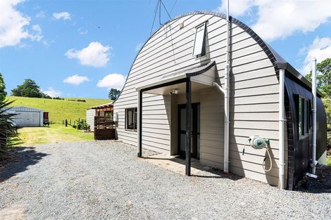 Photo of property in 307 Whananaki North Road, Opuawhanga, Hikurangi, 0181