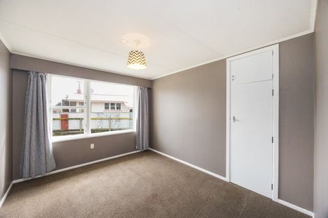 Photo of property in 27 Newbury Street, Awapuni, Palmerston North, 4412