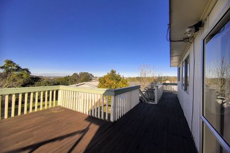 Photo of property in 21 Rosewarne Crescent, Glendene, Auckland, 0602
