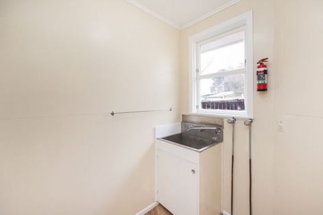 Photo of property in 27 Newbury Street, Awapuni, Palmerston North, 4412