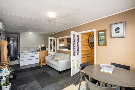 Photo of property in 27 High Street East, Waitara, 4320