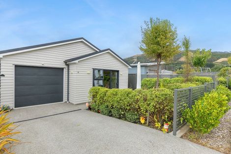 Photo of property in 48 Karearea Avenue, Kenepuru, Porirua, 5022