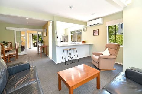 Photo of property in 16 Kenneth Hopper Place, Manly, Whangaparaoa, 0930
