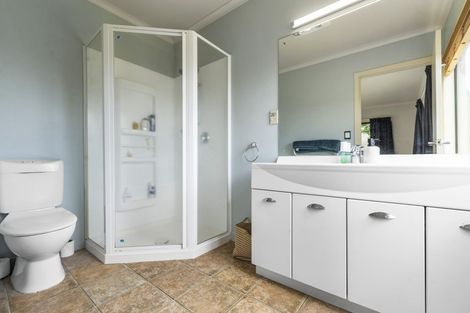 Photo of property in 28 Atkins Lane, Hamurana, Rotorua, 3097