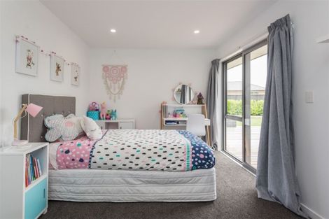 Photo of property in 3 New Creek Mews, Rolleston, 7614