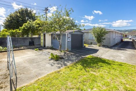 Photo of property in 2/39 Palmer Court, Silverstream, Upper Hutt, 5019