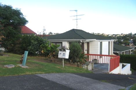 Photo of property in 1/36 Shanaway Rise, Hillcrest, Auckland, 0627