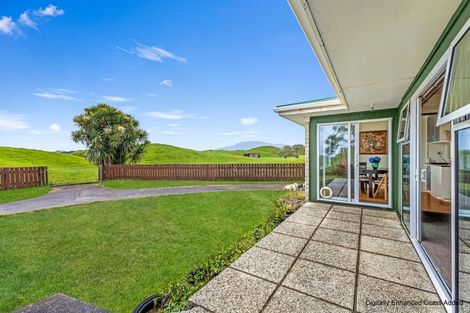 Photo of property in 319 Opourapa Road, Rahotu, Opunake, 4685