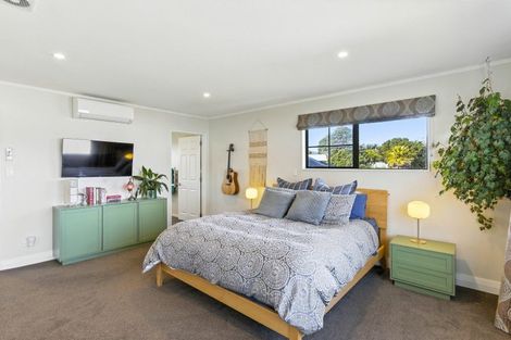 Photo of property in 42 Hicks Crescent, Waikanae Beach, Waikanae, 5036