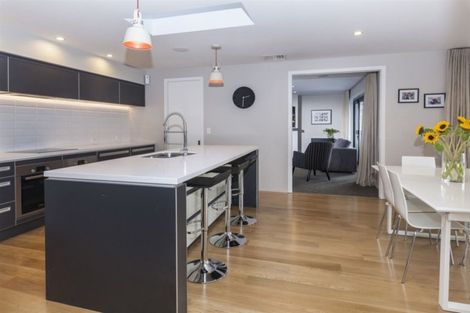 Photo of property in 10 Penhelig Place, Burnside, Christchurch, 8053