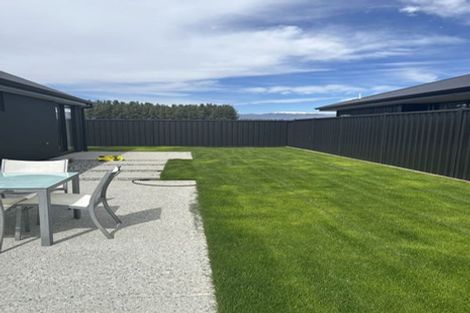 Photo of property in 141 Burdon Loop, Lake Hawea, 9382