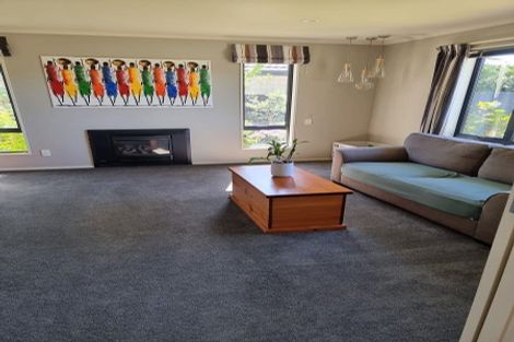 Photo of property in 16 Bottle Lake Drive, Parklands, Christchurch, 8083