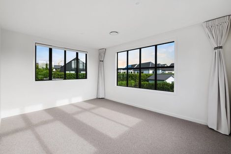 Photo of property in 13 William Blake Way, Riverhead, 0820