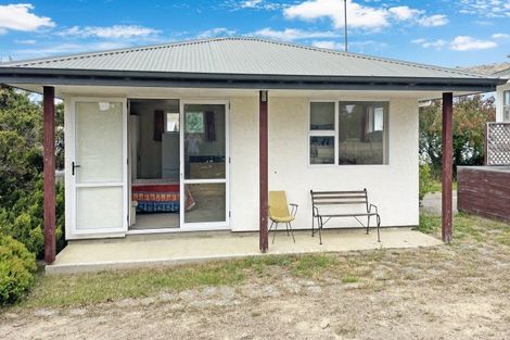 Photo of property in 12 Hawthorne Avenue, Patearoa, 9398