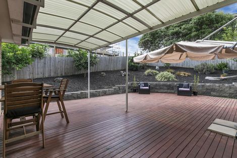 Photo of property in 9 Karika Place, Massey, Auckland, 0614