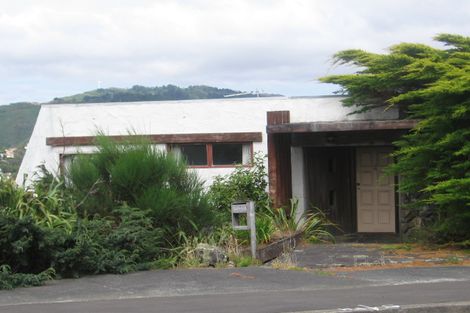 Photo of property in 4 Puketiro Avenue, Northland, Wellington, 6012