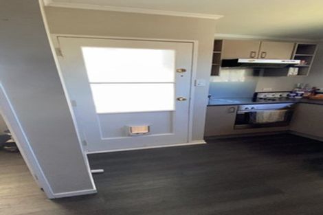 Photo of property in 69a Hartford Crescent, Totara Park, Upper Hutt, 5018