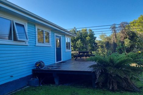 Photo of property in 18 Harrison Street West, Featherston, 5710