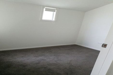 Photo of property in 9/6 John Jennings Drive, Oteha, Auckland, 0632